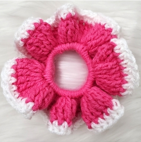 Handmade Large Textured Crocheted Scrunchies Ponytail Holder Hair Tie - New - Picture 1 of 4